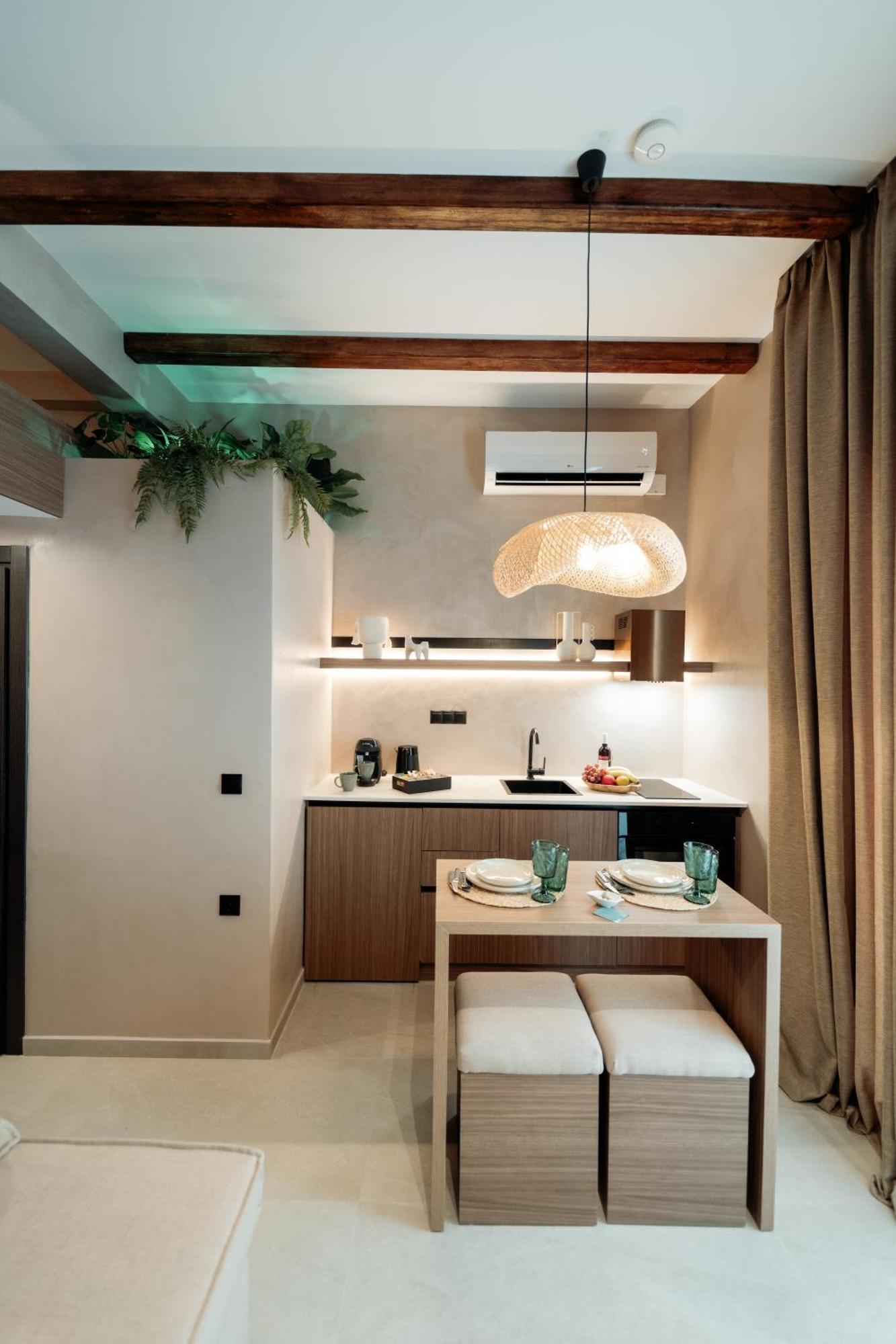 Elegance Lofts *